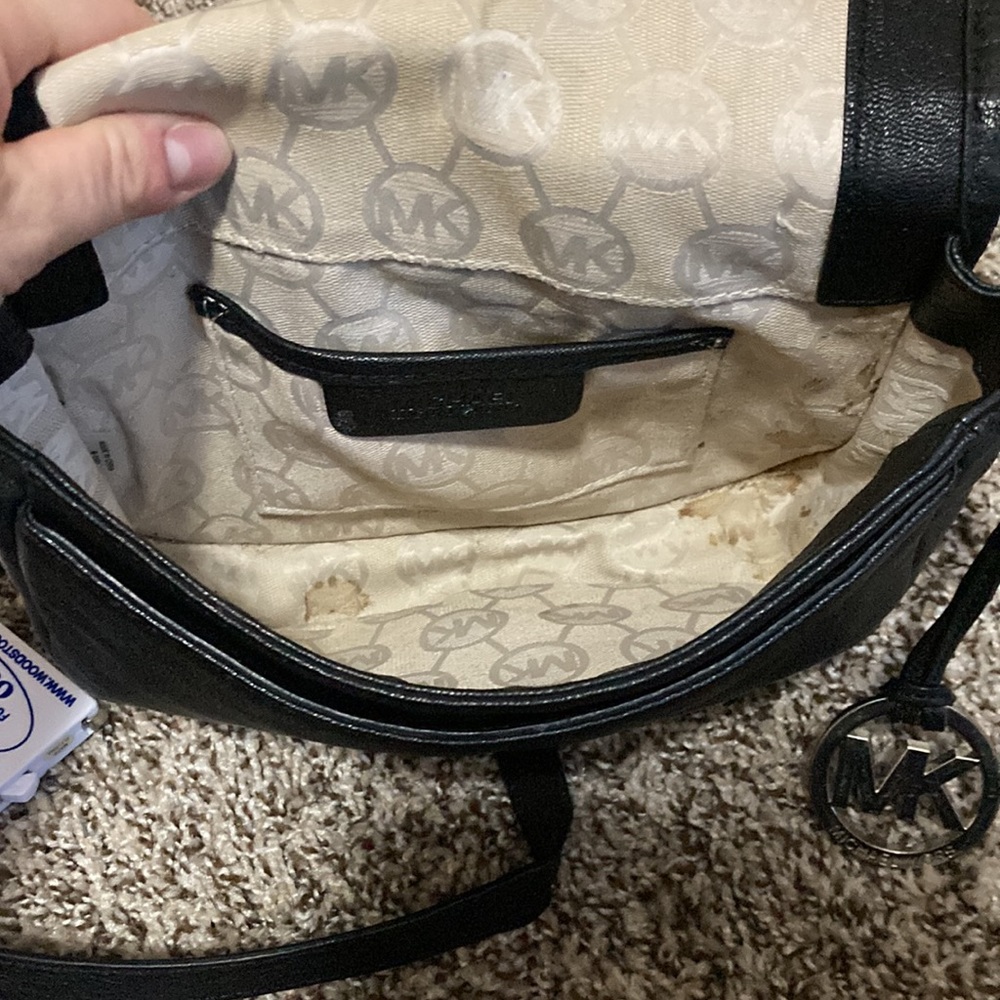 Michael Kors black leather crossbody handbag purse - Picture 7 of 8